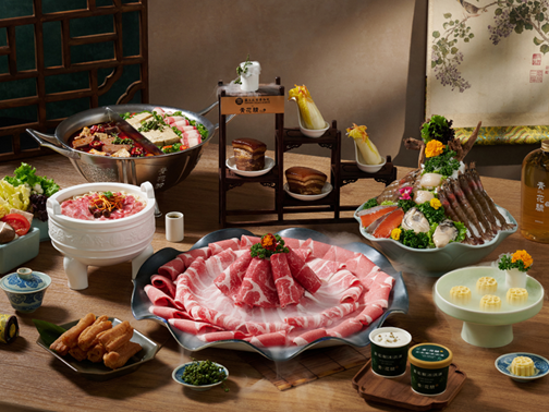 王品青花驕聯名故宮！「三寶入席」海陸盛宴、門市化身文化展廳、還有扭蛋抽毛公鼎