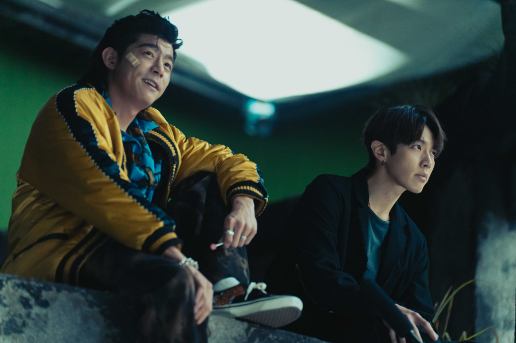 《乩身》打造宮廟奇幻宇宙！三太子授權韓杰3,600片神力「尪仔標」降妖除魔　柯震東看傻