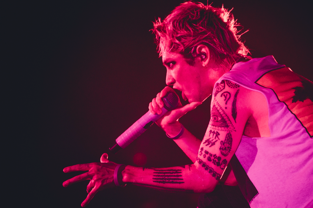 ONE OK ROCK 7萬人現場搬進戲院　沉浸式演唱會電影將登場