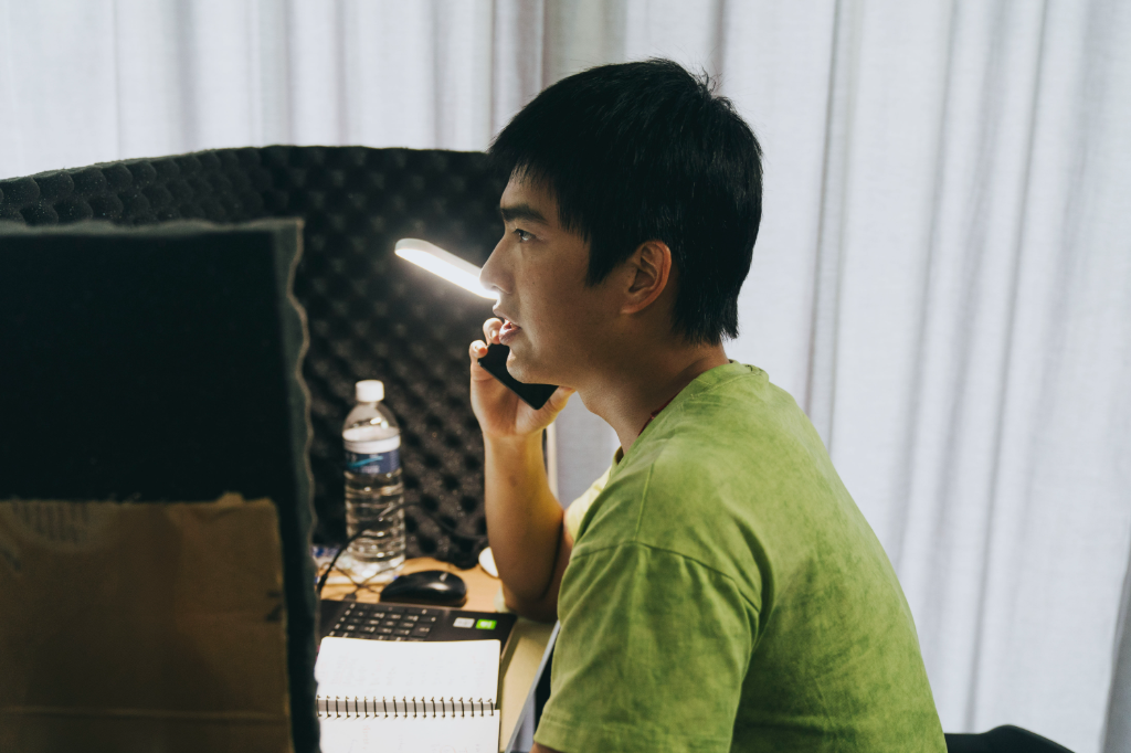 曾敬驊為還債進入詐騙集團！《失樂園》「打工度假」黑暗真相