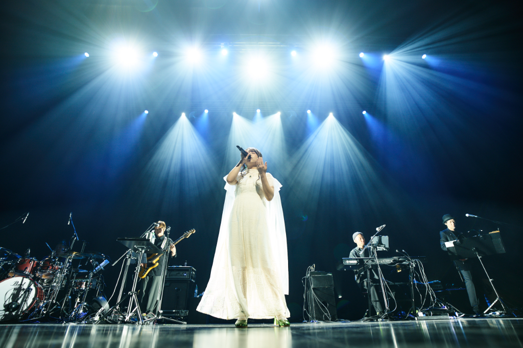 為《化物語》、《Just Because!》獻唱！動漫歌姬yanaginagi台北開唱　近千人沉浸音樂世界