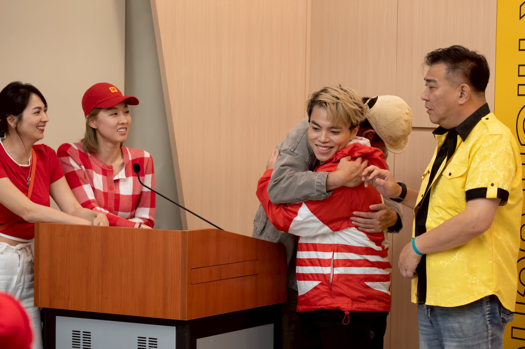 海產捐肝救父！術後3天上工賺醫藥費告白：「肝是爸媽給的，換我報答」