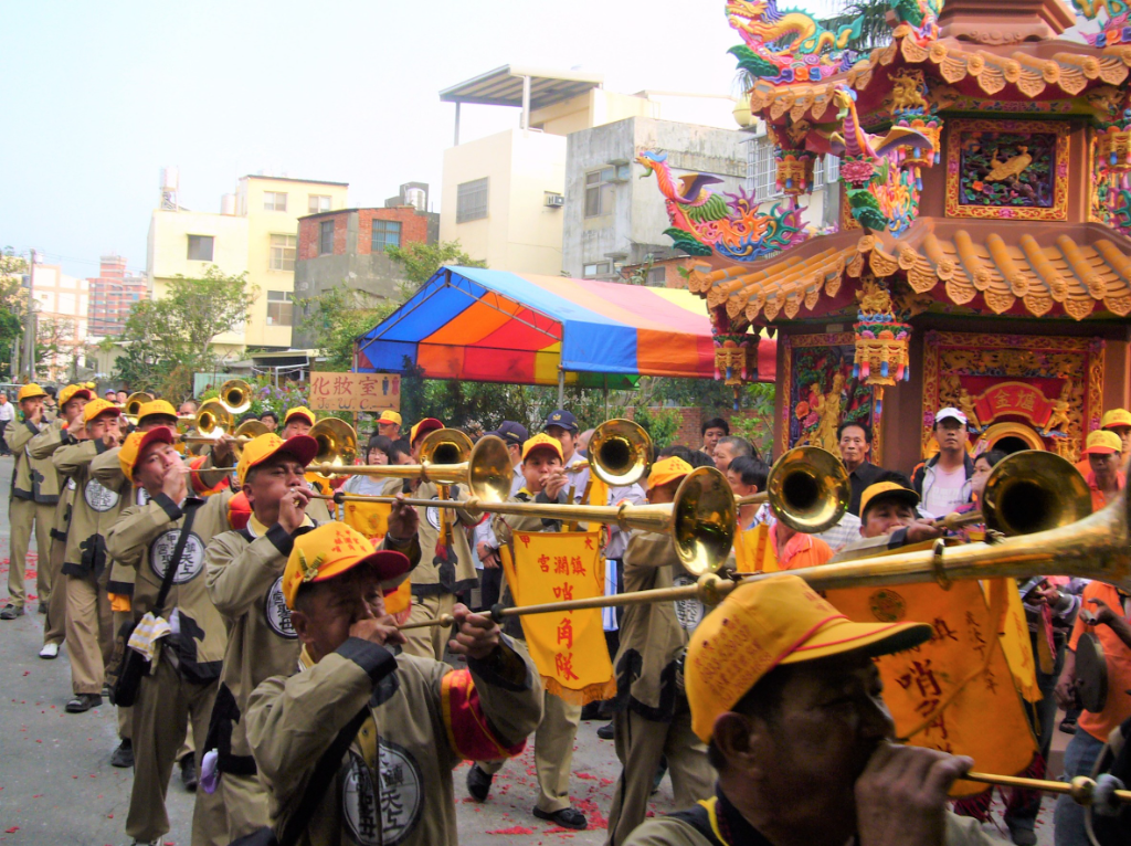 大甲媽「金精將軍」摔地上！9天8夜遶境接連3意外　信眾：恐影響神明保佑