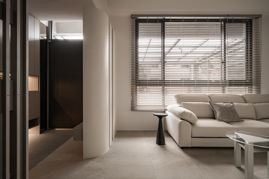 【達譽設計】淺灰拂壁暖光入室 設計低語間安頓每次歸來