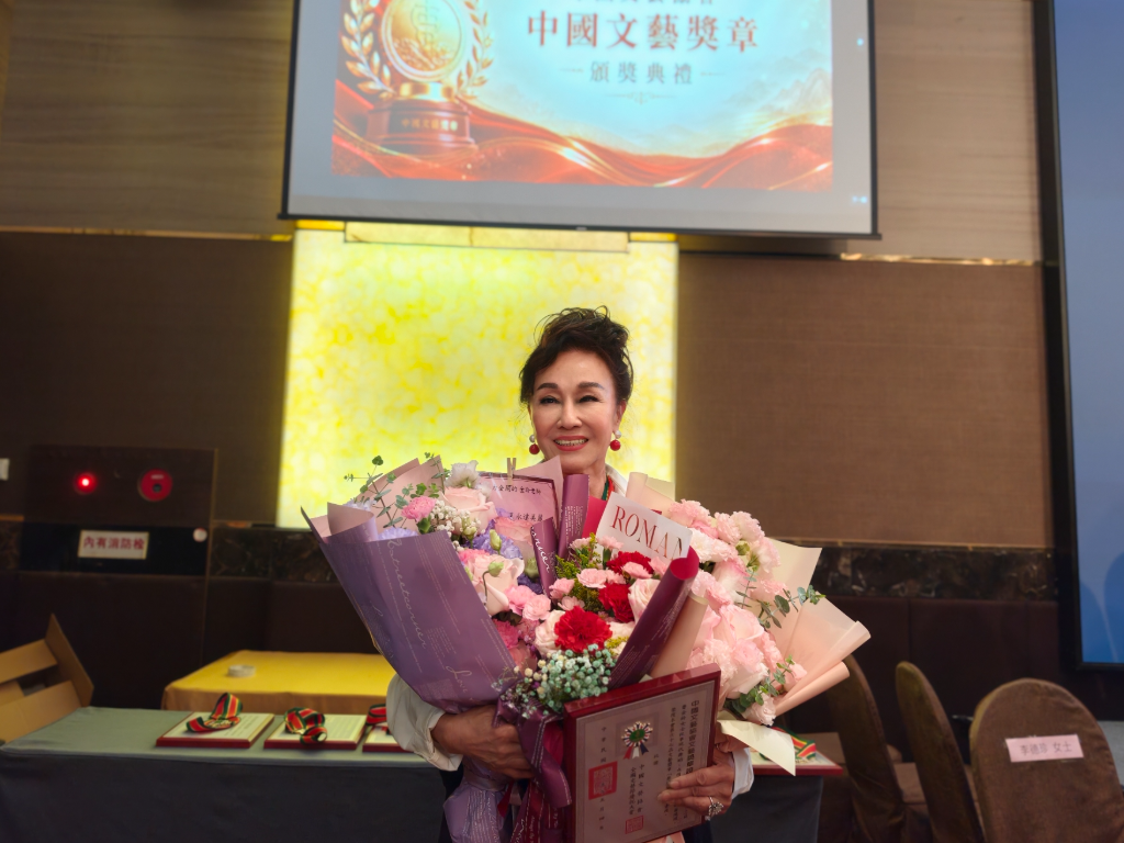 80歲曹金鈴凍齡狀態驚人！揭自律養生秘訣　曾是寶塚首位台灣學生