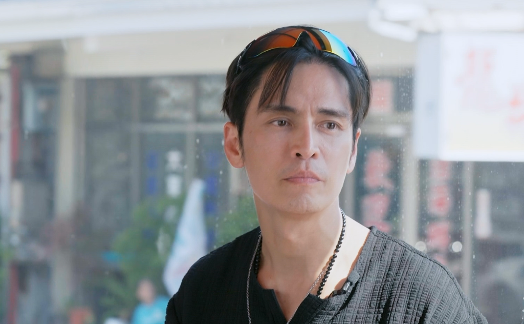 討海囝仔進演藝圈！Gino自爆從小睡漁船長大　為了走紅跳零下30度江「痙攣昏倒」險喪命