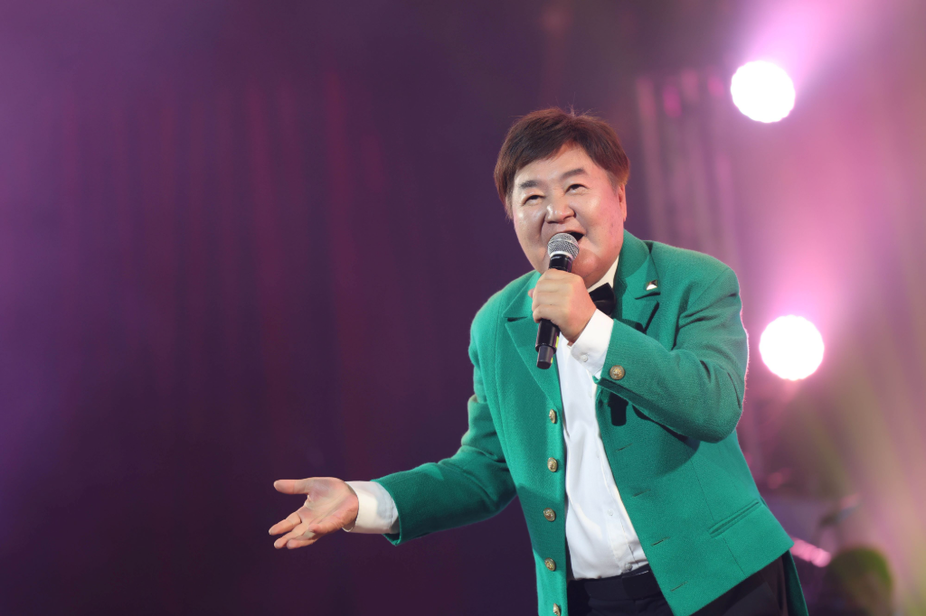 76歲方駿健檢零紅字！親曝養生秘訣：每天10點睡覺