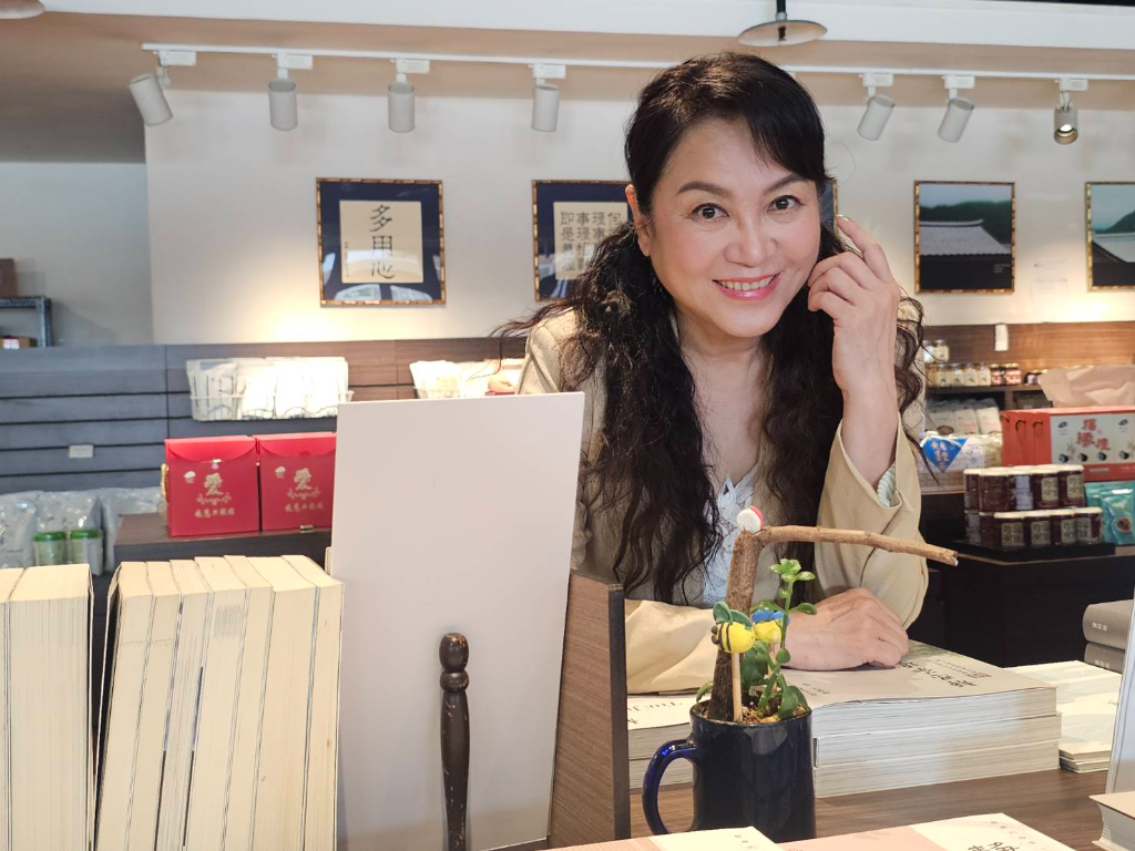 楊潔玫揭與年輕人相處模式變了！認了「先當朋友才有用」 曝人生最大體悟
