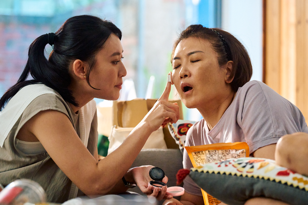 姚黛瑋演「情勒媽媽」太逼真！化身情勒媽媽被罵又心疼　私下反差超俏皮