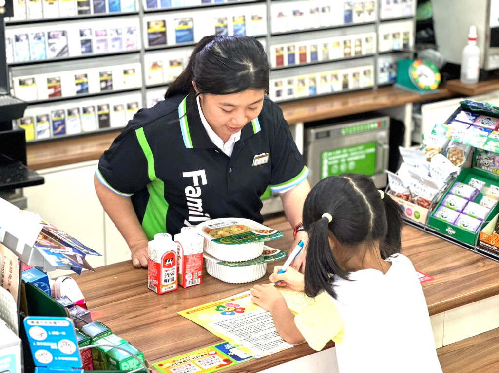 新北市「幸福保衛站」開張！暑假領免費便當、鮮奶　小六升國一也能拿