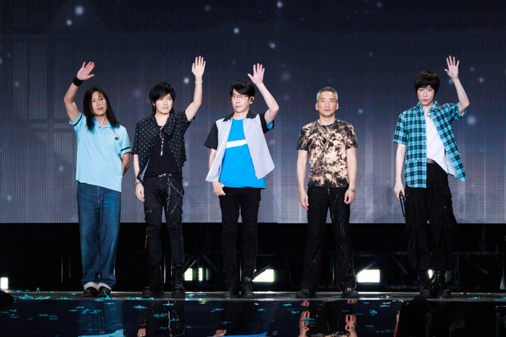 五月天憶出道苦日子！阿信笑曝還有「這項訓練」　霸氣喊：唱到大巨蛋鎖門