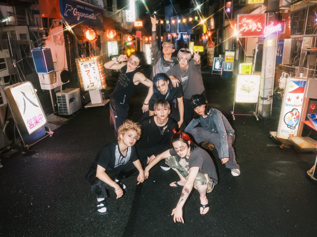 TikTok全球破3億播放！日男團ONE OR EIGHT推新曲　把「小混混蹲」變成新潮流