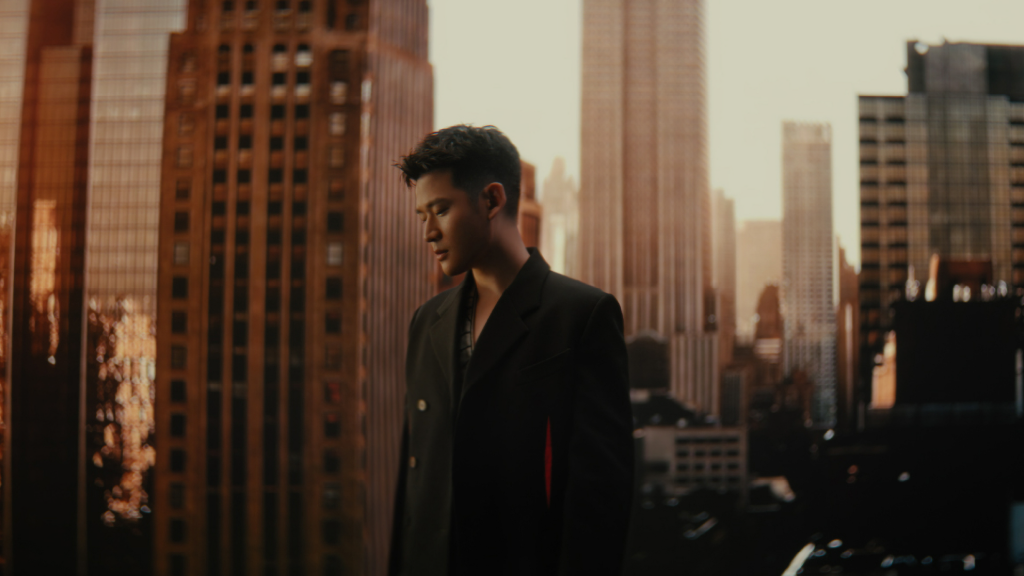 周興哲迎戰《歌手2026》突圍賽！全力拚重返總決賽　新歌〈All For You〉7/25大稻埕首度亮相