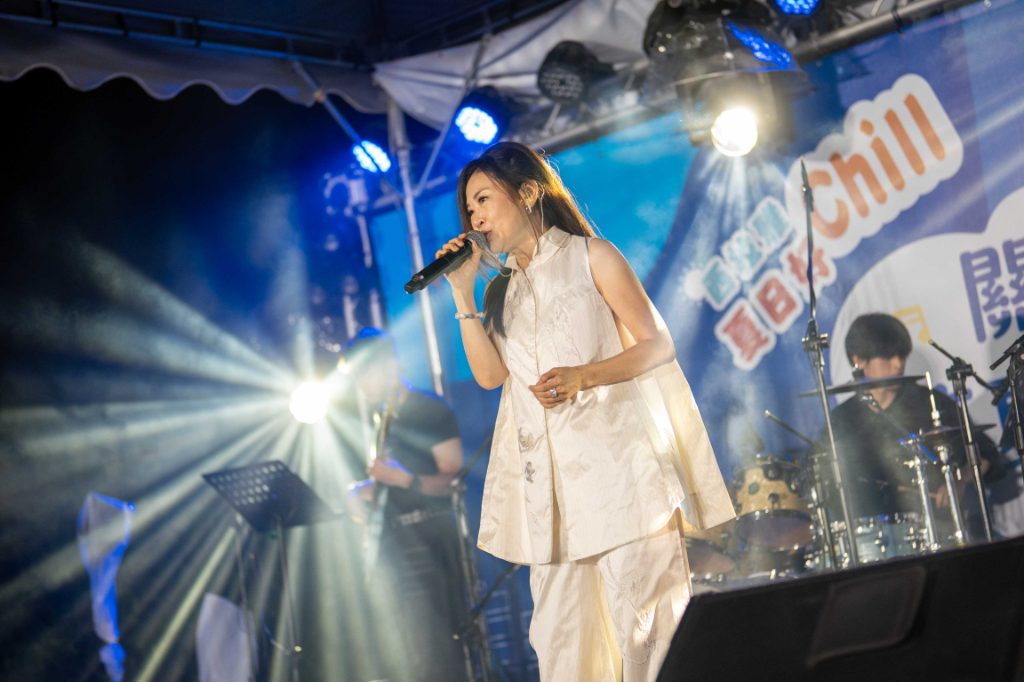 馬毓芬二度唱進台南關子嶺！再唱亡兄馬兆駿經典歌曲　用歌聲延續兄妹情