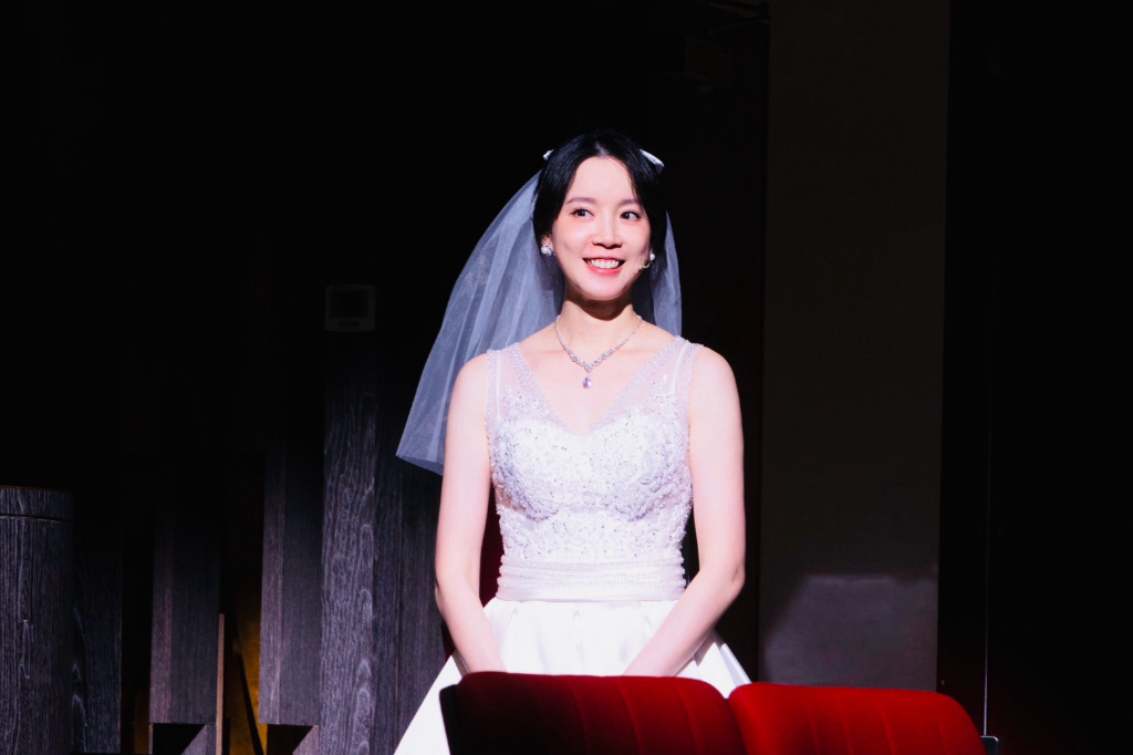 程予希絕美婚紗造型曝光！談童年被愛回憶　爸爸扛肩逛夜市成最深記憶