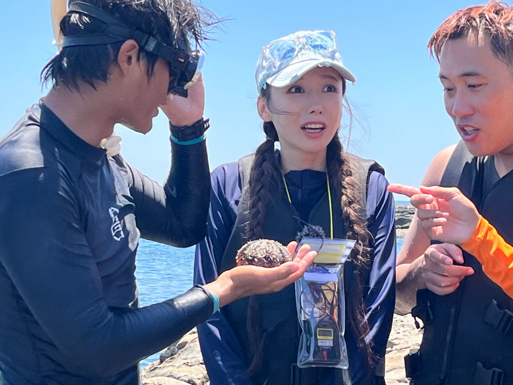 獨木舟摔下水3次崩潰！余祥銓請李雅英示範自救　她嚇喊：「我是台灣人！我是新北人！」
