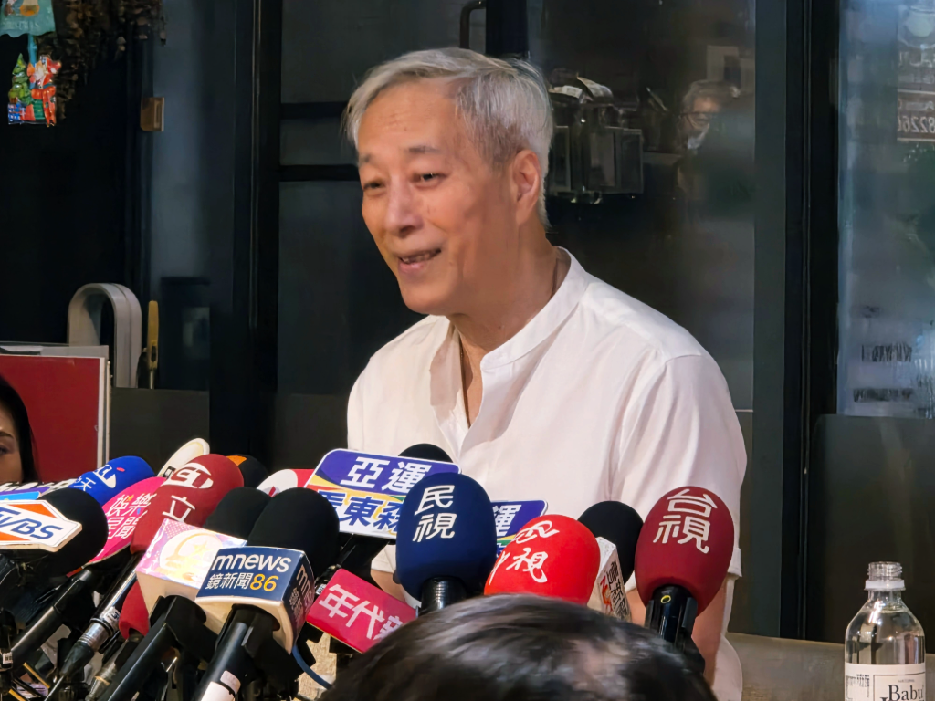 姜厚任護小24歲女友！駁童芯「改名5次」真相　怒轟：藝名可以拿來結婚嗎？