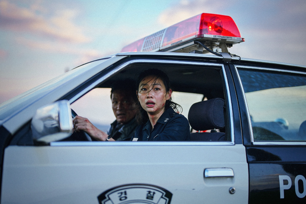 鄭好娟為《希望：末日血戰》增肌4公斤！苦考南韓1類手排駕照　黃晸珉一句話讓她找回自信