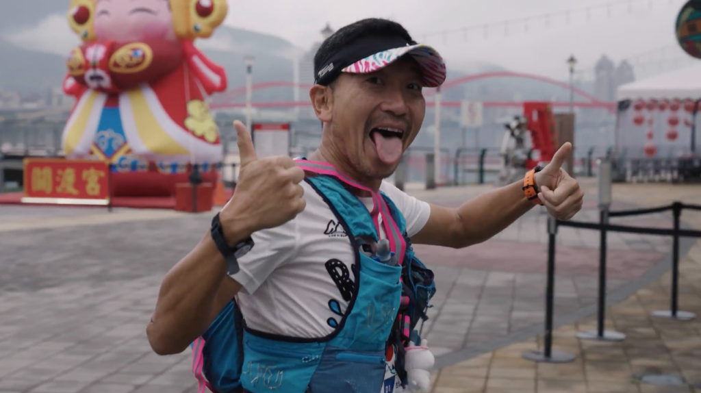 74歲妻逝仍帶照片跑下去！《人吶，為什麼要跑步？》揭跑者人生：不只為了身體健康