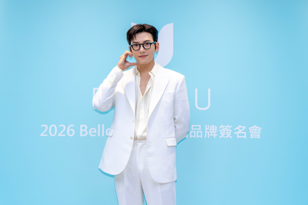 池昌旭現身台北吸1500粉尖叫！突遇大雨急喊抱歉　曝想與媽媽再來台旅行