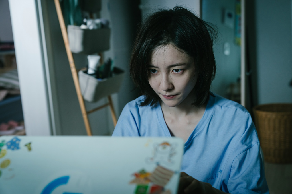 朴智炫因《財閥家的小兒子》獲封「國民大嫂」！直呼「這是很棒的讚美」　新片化身成人小說作家