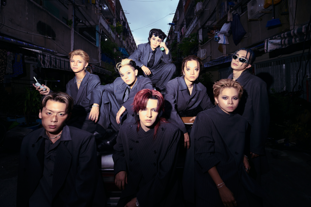TikTok破3億播放！ONE OR EIGHT赴越南拍MV化身特務　新曲成《黑色五葉草》第二季片尾曲