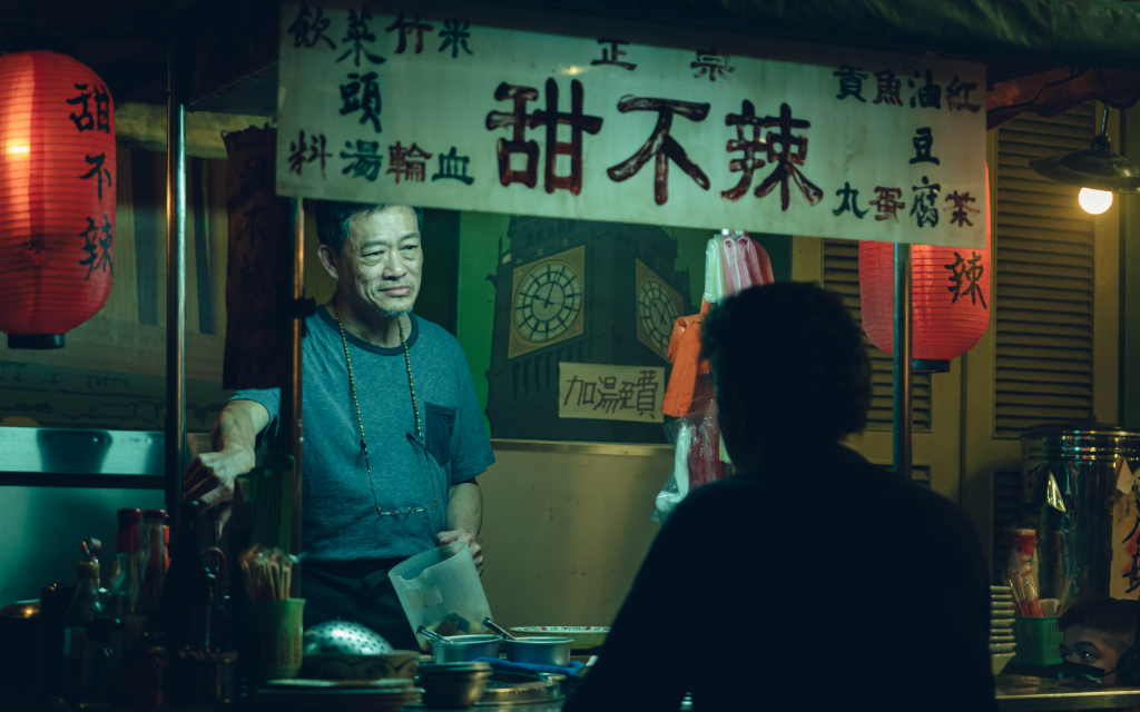 男星《黑白清道夫》與李銘順拍吃飯戲沒喊Cut　笑曝「太入戲吃到超級飽！」