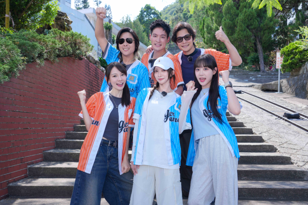 《飢餓遊戲》三大女神走紅毯！林莎露「江湖殺氣」超反差　邊荷律被虧「快進入叛逆期」