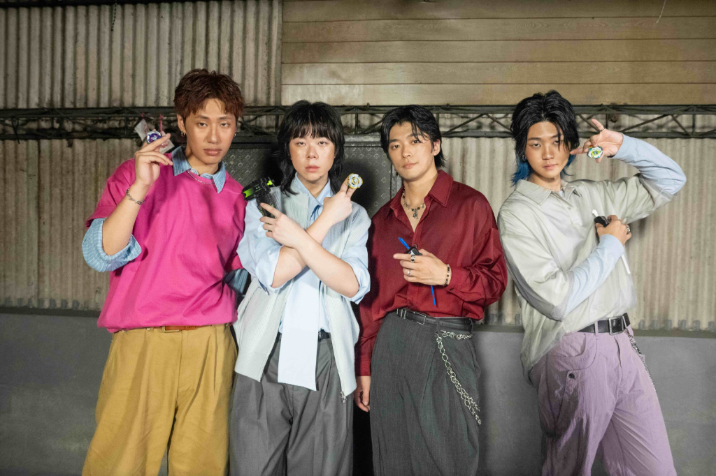 PALLAS帕拉斯鼓手大寶私下竟是陀螺高手！砸3萬收藏60顆　「暴風天馬」藏童年初心