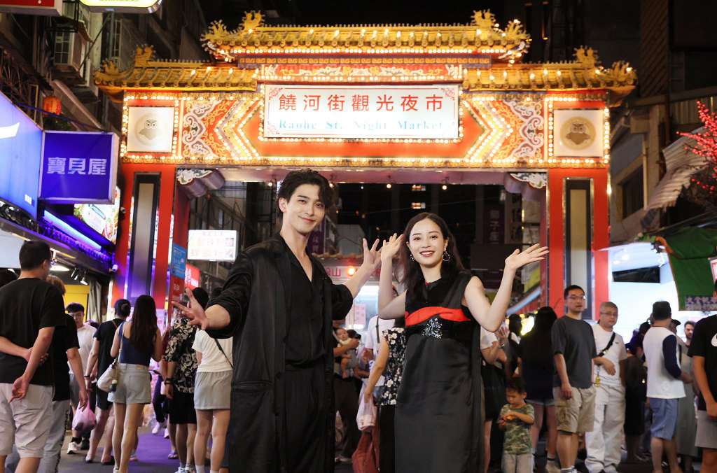 橫濱流星來台宣傳《宛如星辰的你》被當面吐槽「櫂有點渣」！失落反問「渣嗎……」　親揭角色心聲